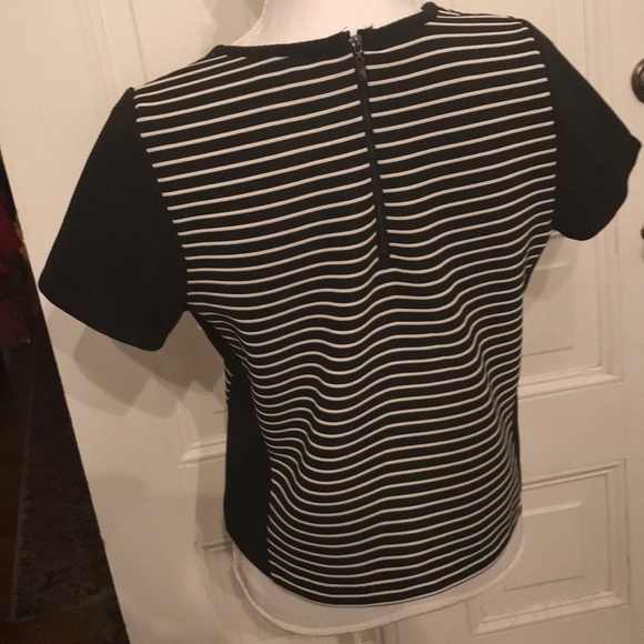 EUC Size M Black & White Striped Shirt B1 - Picture 3 of 5